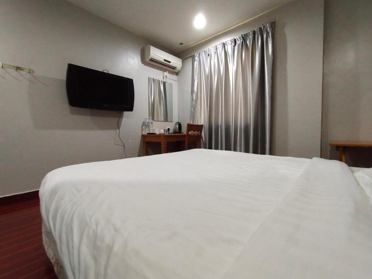 Oyo 90248 Kapitan Inn Bintulu Exterior photo